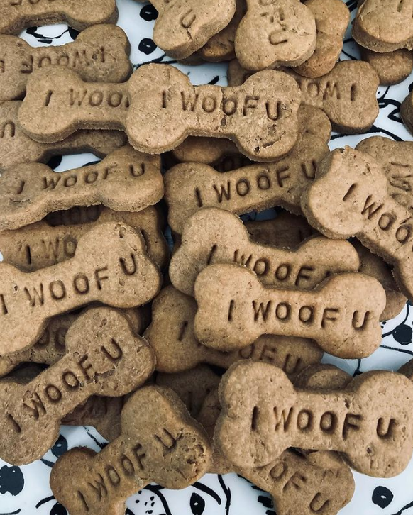 Peanut Butter "I Woof U" Dog Treats